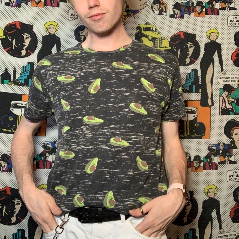 lightweight avocado tee